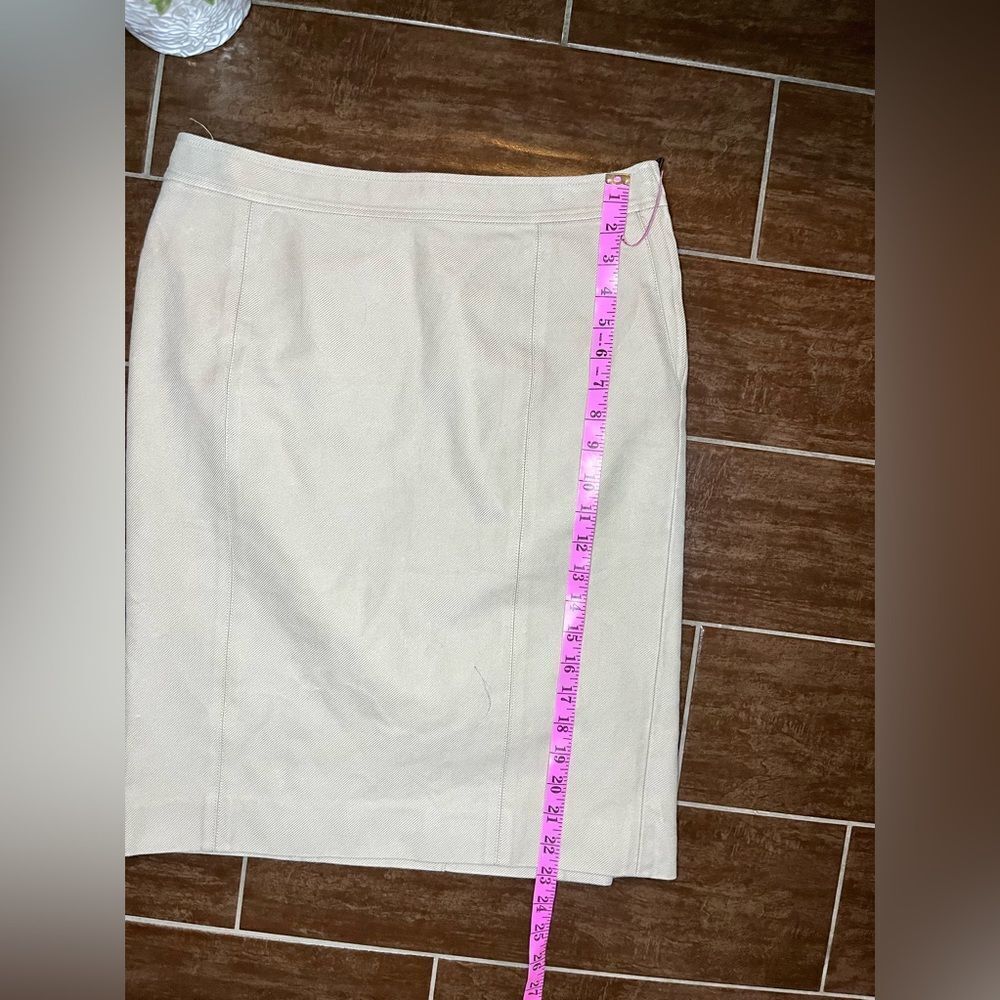 Yves Saint Laurent beige denim pencil skirt - Picture 5 of 6